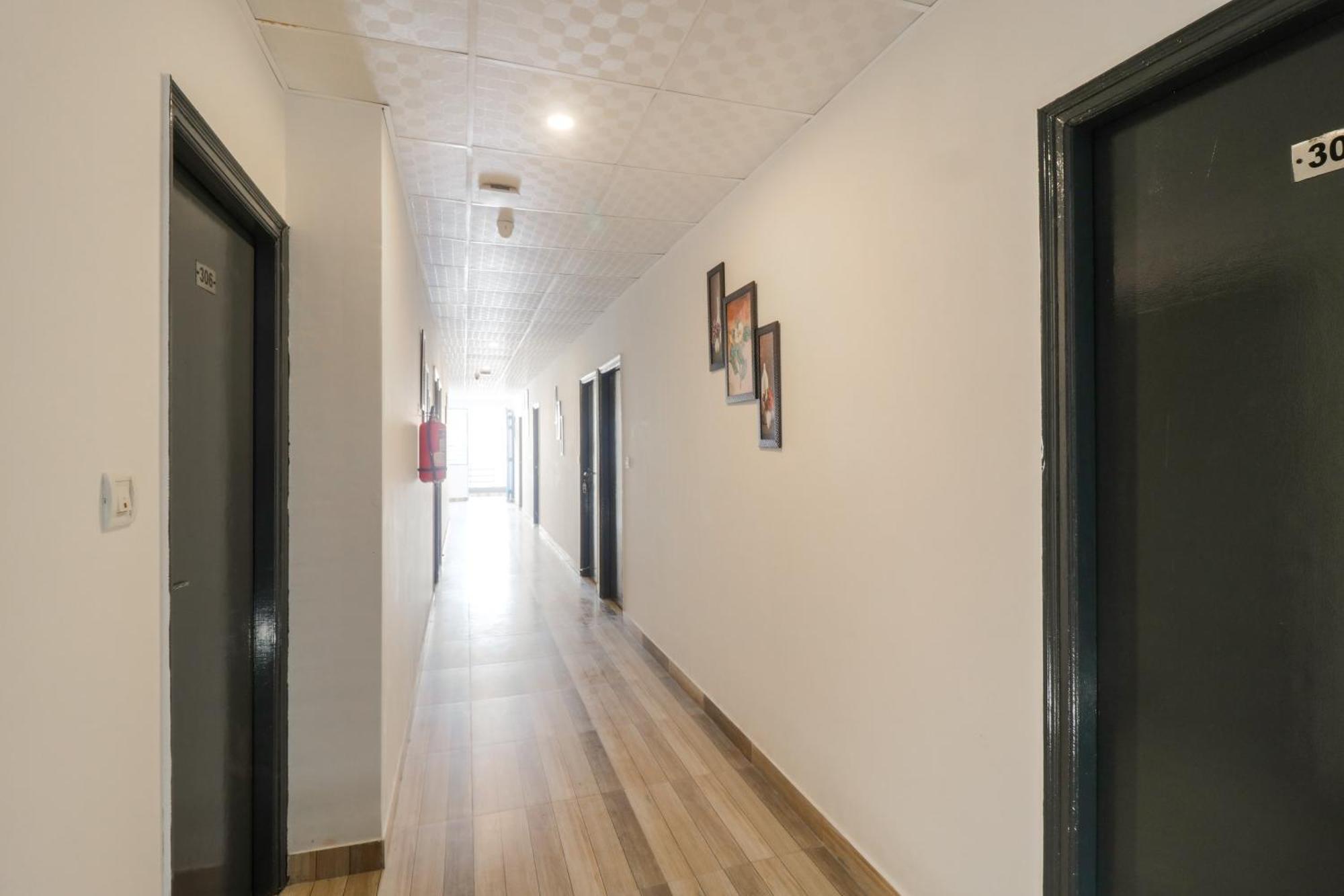 Super Hotel O Perky Stay Faridabad Extérieur photo